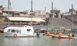 वाराणसी में छठ पर गंगा घाटों के किनारे सुरक्षा व्यवस्था पुख्ता