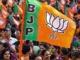 महाराष्ट्र चुनाव: प्रचार जोरों पर, भाजपा की बड़ी कार्रवाई