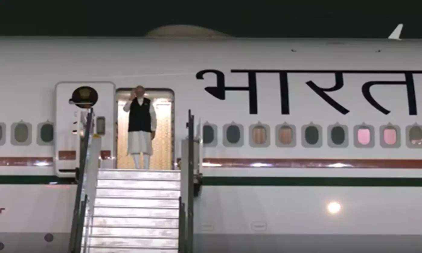 पीएम मोदी तीन देशों की यात्रा के बाद स्वदेश लौटे पीएम मोदी तीन देशों की यात्रा के बाद स्वदेश लौटे
