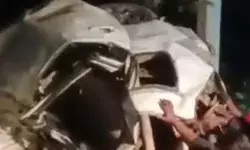 рдкреАрд▓реАрднреАрдд рдЯрдирдХрдкреБрд░ рд╣рд╛рдЗрд╡реЗ рдкрд░ рдкреЗрдбрд╝ рд╕реЗ рдЯрдХрд░рд╛рдИ рдХрд╛рд░, 6 рдХреА рдореМрдд рдкреАрд▓реАрднреАрдд рдЯрдирдХрдкреБрд░ рд╣рд╛рдЗрд╡реЗ рдкрд░ рдкреЗрдбрд╝ рд╕реЗ рдЯрдХрд░рд╛рдИ рдХрд╛рд░, 6 рдХреА рдореМрдд