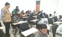 उप निदेशक ने इग्नू परीक्षा केन्द्र का औचक निरीक्षण किया उप निदेशक ने इग्नू परीक्षा केन्द्र का औचक निरीक्षण किया