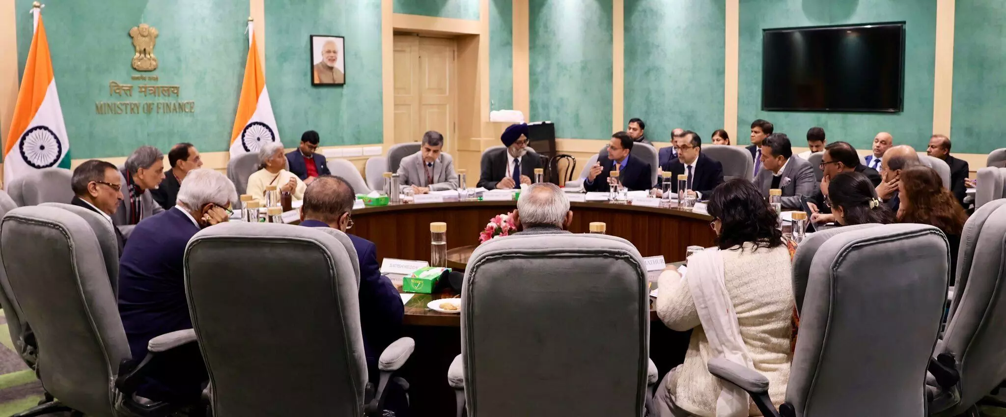 निर्मला सीतारमण ने आगामी बजट 2025-26 की तैयारियों पर की बैठक