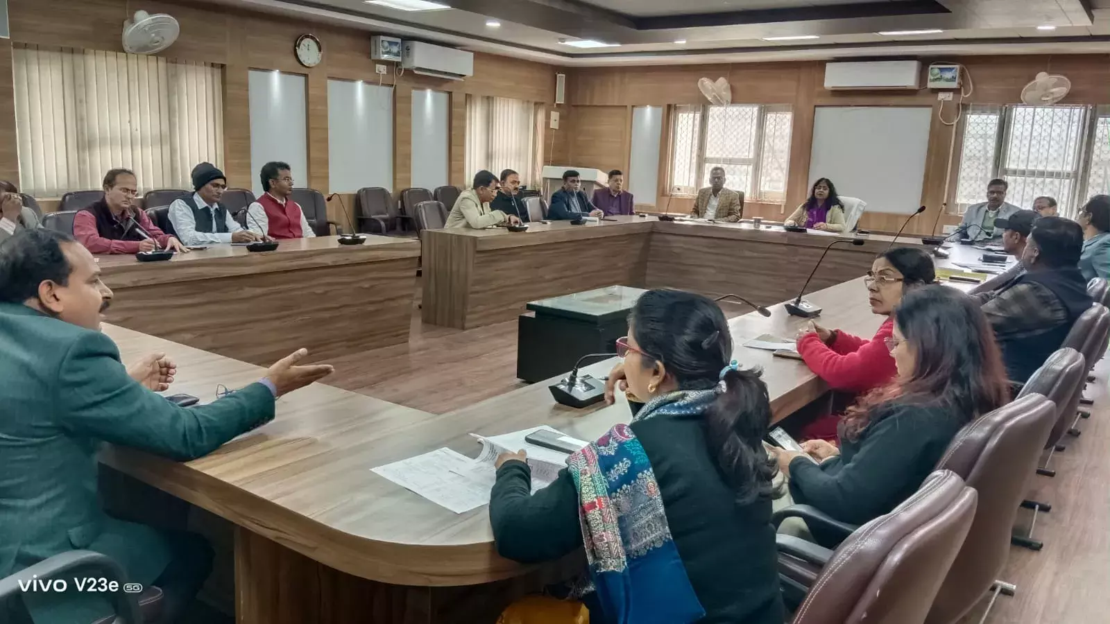 कुलपति ने साफ्ट कंपोनेंट के पैरामीटर को लेकर समस्त संकायाध्यक्षों, विभागाध्यक्षों के साथ की बैठक कुलपति ने साफ्ट कंपोनेंट के पैरामीटर को लेकर समस्त संकायाध्यक्षों, विभागाध्यक्षों के साथ की बैठक