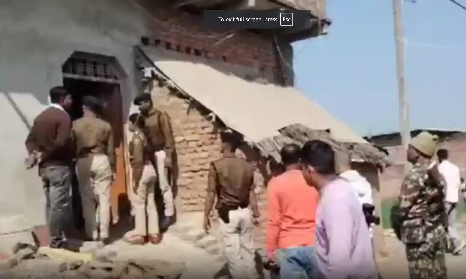 पांच दिन से गायब किशोर का शव बरामद, हत्या की आशंका, जांच में जुटी पुलिस पांच दिन से गायब किशोर का शव बरामद, हत्या की आशंका, जांच में जुटी पुलिस