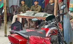 9 किलो गांजा व मोटरसाइकिल के साथ दो लोग गिरफ़्तार 9 किलो गांजा व मोटरसाइकिल के साथ दो लोग गिरफ़्तार