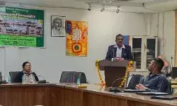 अर्थशास्त्रियों को पर्यावरण के लिए नीतियां बनानी होगीः प्रो0 मनोज कुमार अर्थशास्त्रियों को पर्यावरण के लिए नीतियां बनानी होगीः प्रो0 मनोज कुमार