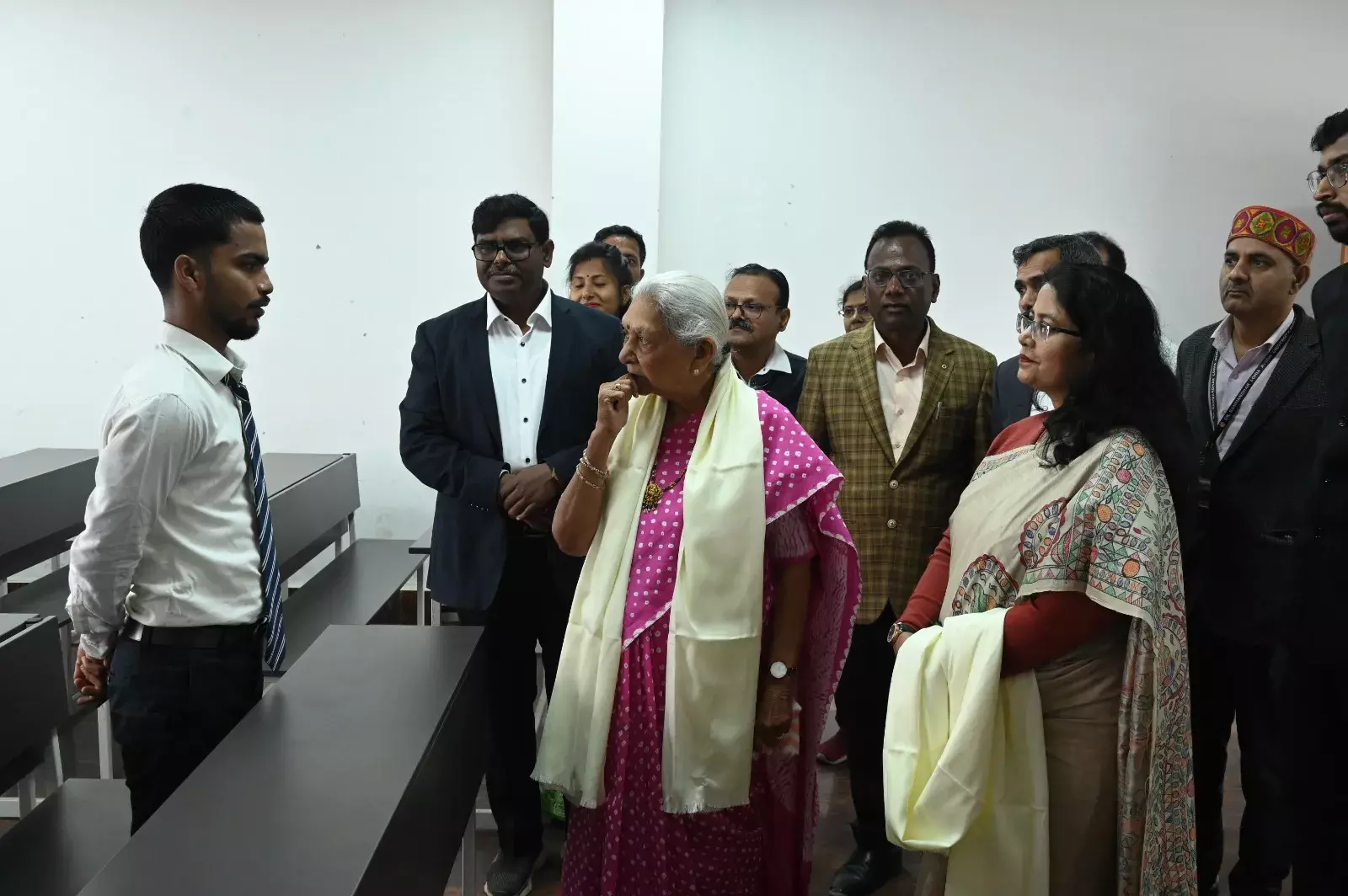 संघर्ष और मेहनत ही सफलता की कुंजीः राज्यपाल आनन्दीबेन पटेल संघर्ष और मेहनत ही सफलता की कुंजीः राज्यपाल आनन्दीबेन पटेल