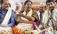 दिल्ली में 8 मार्च से महिला समृद्धि योजना के लिए पंजीकरण प्रक्रिया शुरू, महिलाओं को हर माह मिलेंगे 2500 रुपये दिल्ली में 8 मार्च से महिला समृद्धि योजना के लिए पंजीकरण प्रक्रिया शुरू, महिलाओं को हर माह मिलेंगे 2500 रुपये