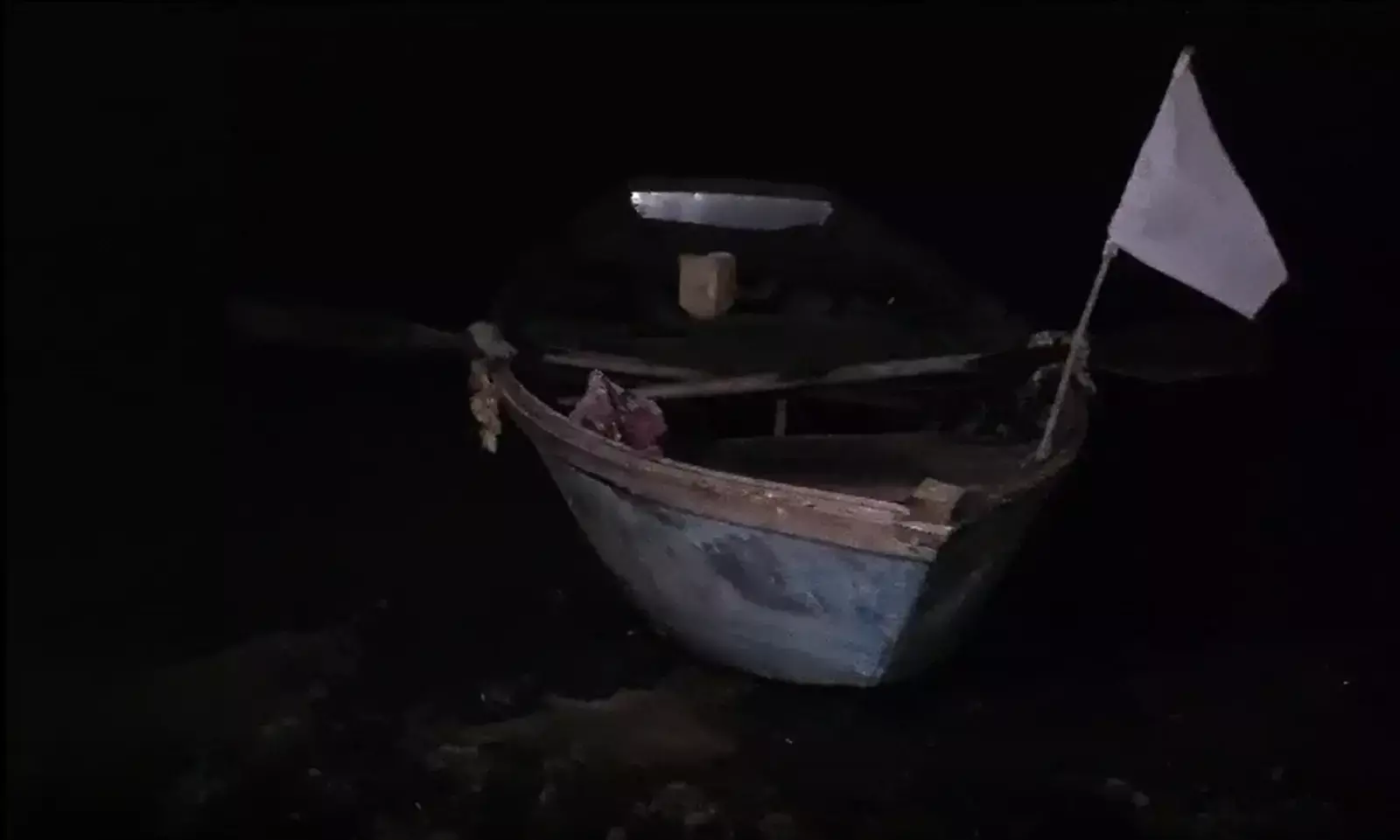 शिवपुरी जिले में नाव पलटने से सात श्रद्धालु लापता, राहत कार्य जारी