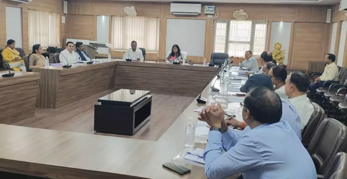 अवध विवि के विद्या परिषद् में एनईपी की नई गाइड लाइन पर लगी मुहर अवध विवि के विद्या परिषद् में एनईपी की नई गाइड लाइन पर लगी मुहर