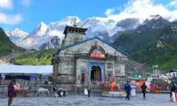 उत्तराखंडः केदारनाथ यात्रा के लिए रुद्रप्रयाग जिले में दूसरे दिन 2 सौ 57 घोड़े-खच्चरों का पंजीकरण कर उनका बीमा किया गया।