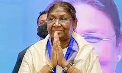 राष्‍ट्रपति द्रौपदी मुर्मु स्‍लोवाकिया की राजधानी ब्रातिस्‍लावा पहुंची