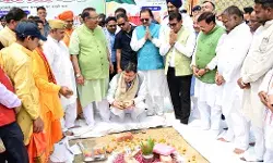 उत्तराखंडः मुख्यमंत्री पुष्कर सिंह धामी ने उधमसिंह नगर के कंजाबाग तिराहे पर 213 फीट ऊँचे राष्ट्रीय ध्वज की स्थापना के लिए भूमि पूजन किया