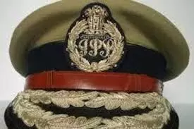 एक साथ 20 IPS अफसरों का हुआ तबादला, 9 जिलों के SP भी बदले गए एक साथ 20 IPS अफसरों का हुआ तबादला, 9 जिलों के SP भी बदले गए