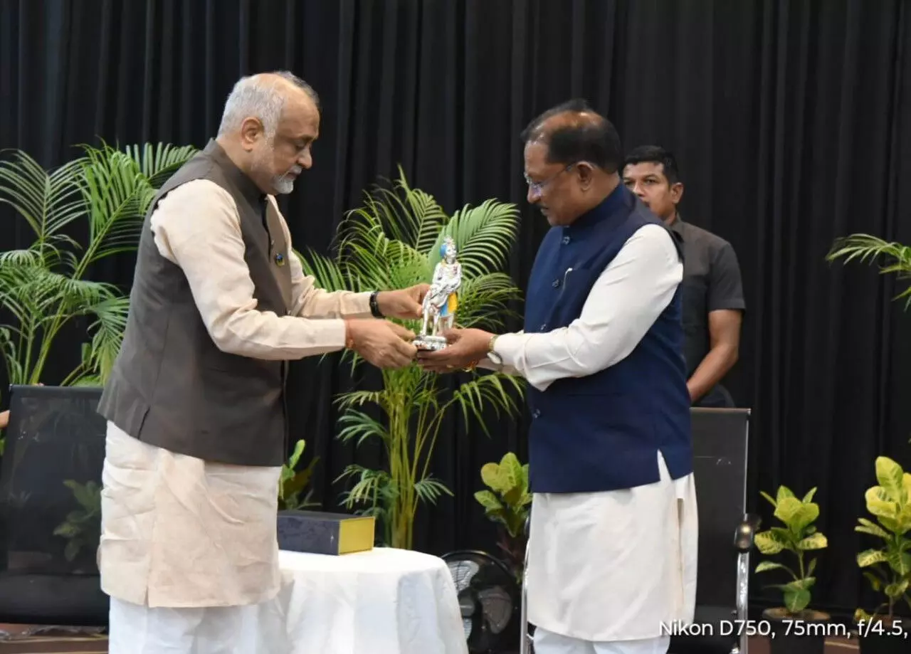 मुख्यमंत्री श्री साय ने हार्टफुलनेस योगाश्रम में योगगुरु कमलेश पटेल से की भेंट