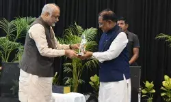 मुख्यमंत्री श्री साय ने हार्टफुलनेस योगाश्रम में योगगुरु कमलेश पटेल से की भेंट