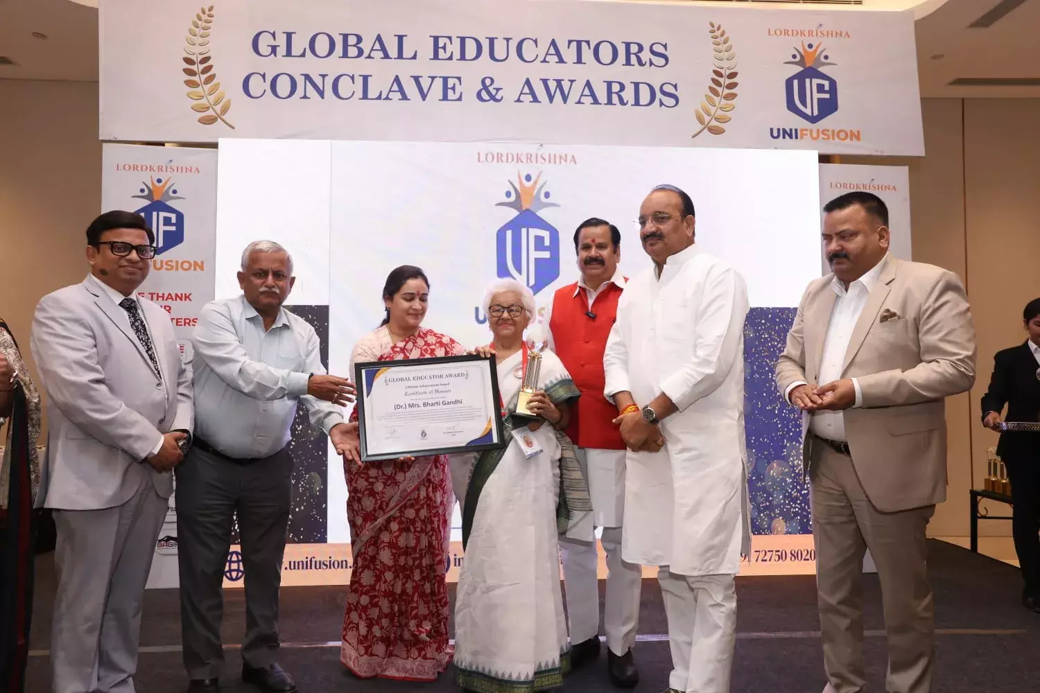 लॉर्ड कृष्णा-यूनिफ्यूजन कंसल्टेंट्स ने उत्तर प्रदेश में शैक्षिक उत्कृष्टता का जश्न मनाने हेतु ग्लोबल एजुकेटर कॉन्क्लेव एवं अवार्ड्स का सफल आयोजन किया
