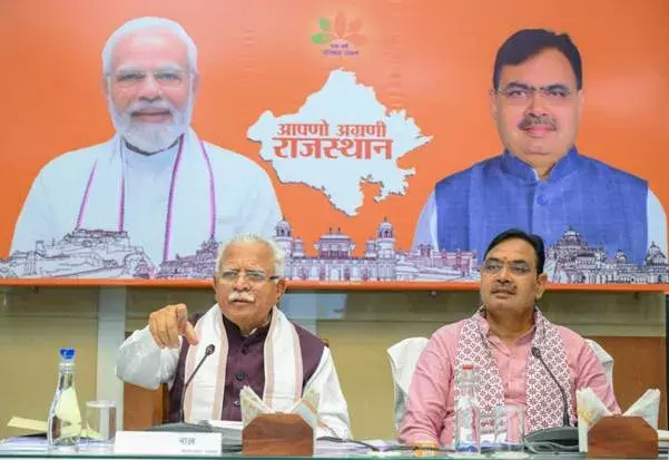 केन्द्रीय मंत्री मनोहर लाल खट्टर ने  मुख्यमंत्री भजन लाल शर्मा के साथ राज्य में शहरी विकास और ऊर्जा क्षेत्र की योजनाओं की समीक्षा की