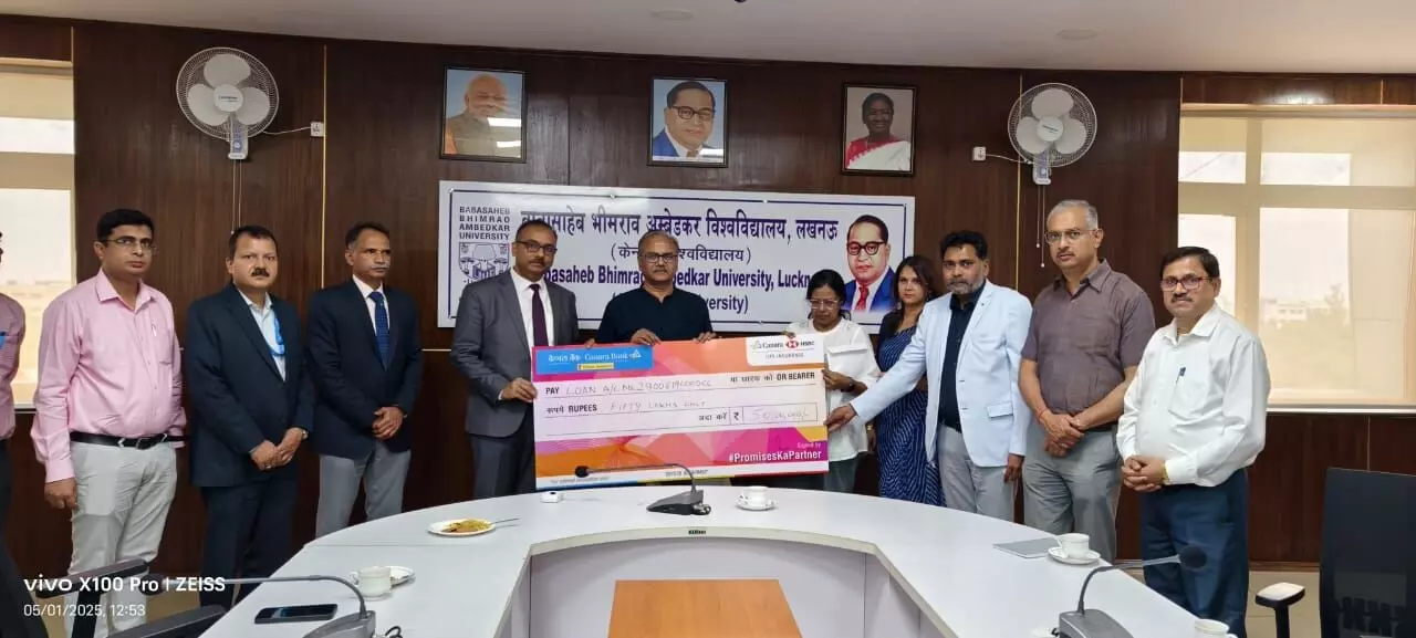 Canara Bank provided support to the family members of the BBAU teacher. Canara Bank provided support to the family members of the BBAU teacher.