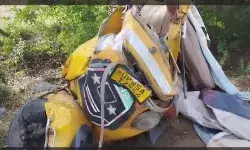 मथुरा में दर्दनाक हादसा...कार ने टेंपो में मारी टक्कर