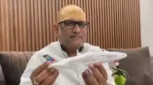 राफेल का मजाक उड़ाने वाले अजय राय पर FIR, वाराणसी में खिलौने पर नींबू मिर्ची लटकाई थी राफेल का मजाक उड़ाने वाले अजय राय पर FIR, वाराणसी में खिलौने पर नींबू मिर्ची लटकाई थी