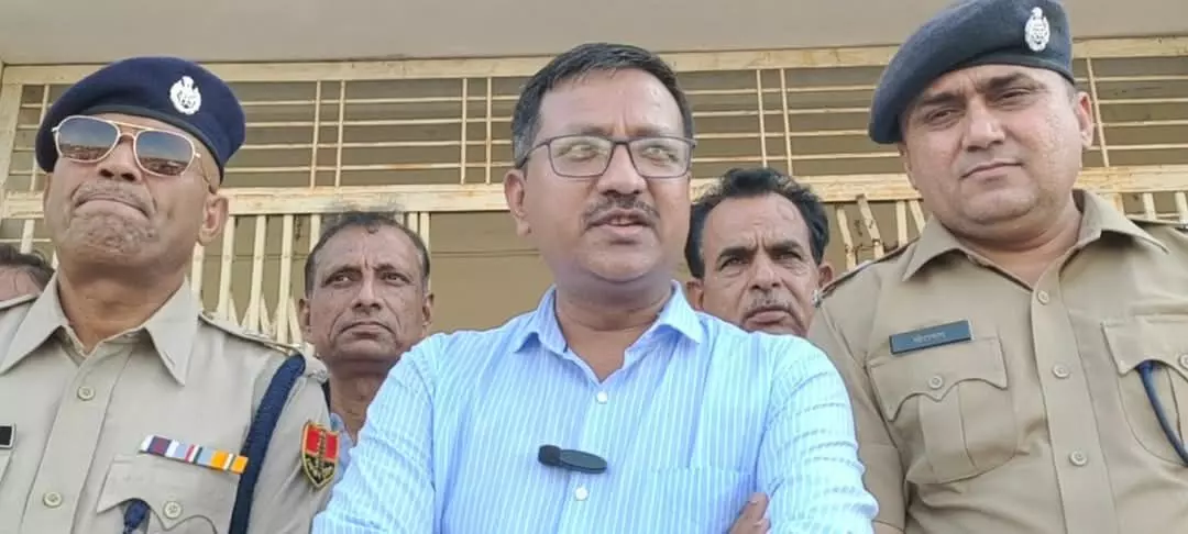 जालोर में राष्ट्रीय सुरक्षा की दृष्टि से आतिशबाजी एवं ड्रोन संचालन पर लगा प्रतिबंध जालोर में राष्ट्रीय सुरक्षा की दृष्टि से आतिशबाजी एवं ड्रोन संचालन पर लगा प्रतिबंध