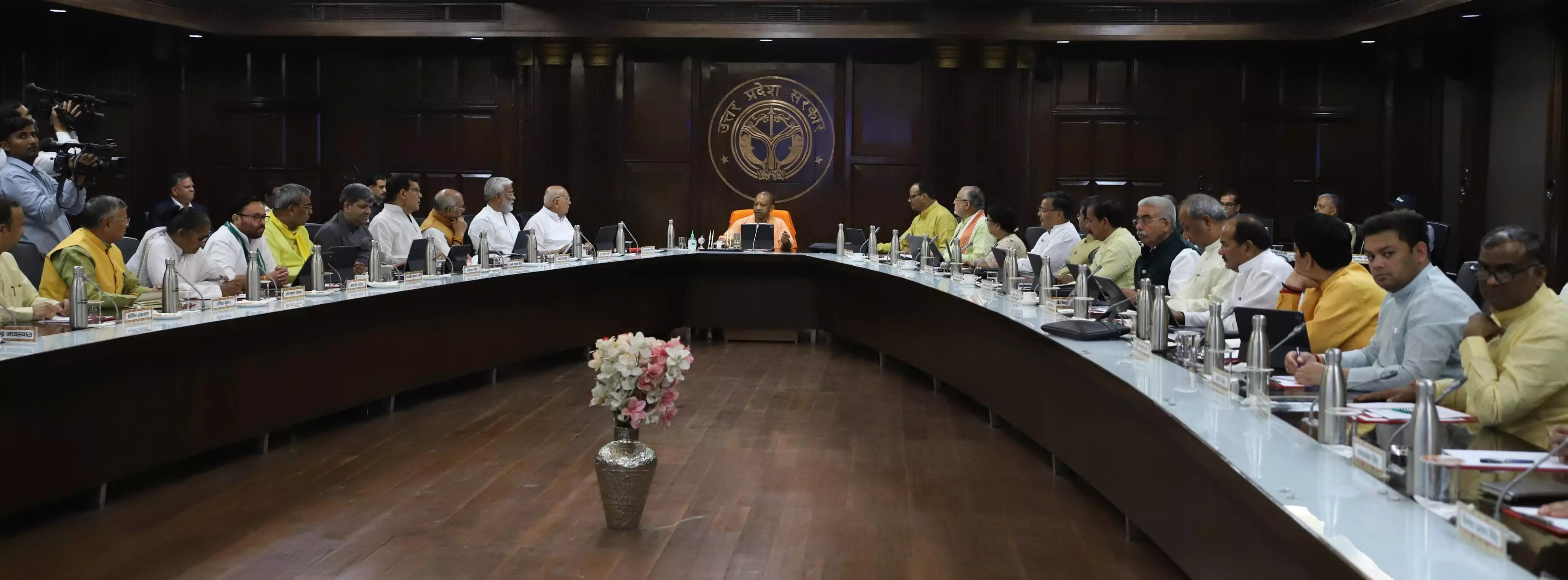 योगी कैबिनेट ने सीड पार्क स्थापना को दी मंजूरी योगी कैबिनेट ने सीड पार्क स्थापना को दी मंजूरी