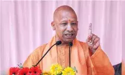 उत्तर प्रदेश सरकार ने 1.94 लाख शिक्षक पदों पर भर्ती की घोषणा, 2026 तक पूरी होगी प्रक्रिया