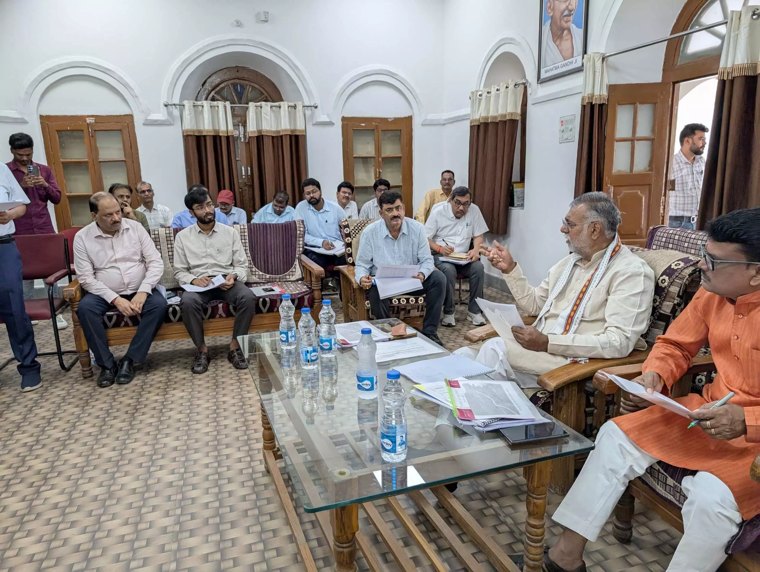 भोपाल- अलीराजपुर में 427 नवीन फलिया सड़कों का निर्माण होगा : मंत्री श्री पटेल भोपाल- अलीराजपुर में 427 नवीन फलिया सड़कों का निर्माण होगा : मंत्री श्री पटेल