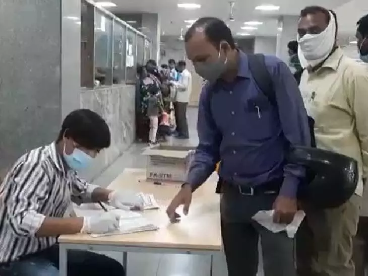 गौतमबुद्धनगर में कोविड का पहला मामला आया सामने, यूपी में अब तक पांच मामले गौतमबुद्धनगर में कोविड का पहला मामला आया सामने, यूपी में अब तक पांच मामले