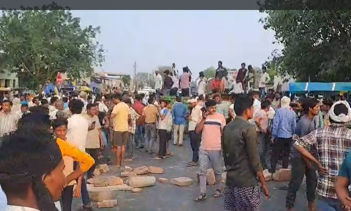 पुलिस दबिश के दौरान 3 युवक पार्वती नदी के एनिकट में कूदे पुलिस दबिश के दौरान 3 युवक पार्वती नदी के एनिकट में कूदे