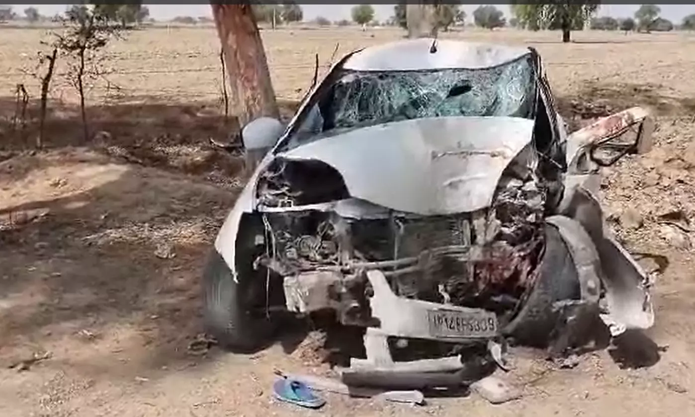 सड़क हादसे में 4 की मौत सड़क हादसे में 4 की मौत