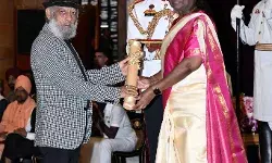राष्ट्रपति द्रौपदी मुर्मु ने कला के क्षेत्र में हरचंदन सिंह भट्टी को प्रदान किया पद्मश्री