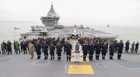 रक्षा मंत्री की पाक को दो टूक: हर आतंकी हरकत पर मिलेगा करारा जवाब रक्षा मंत्री की पाक को दो टूक: हर आतंकी हरकत पर मिलेगा करारा जवाब