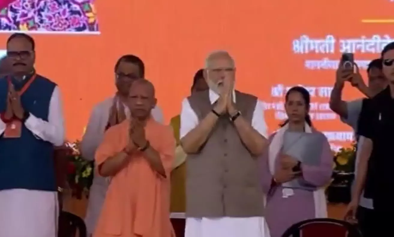 पीएम मोदी कानपुर मेे करीब सवा दो घंटे रहें पीएम मोदी कानपुर मेे करीब सवा दो घंटे रहें