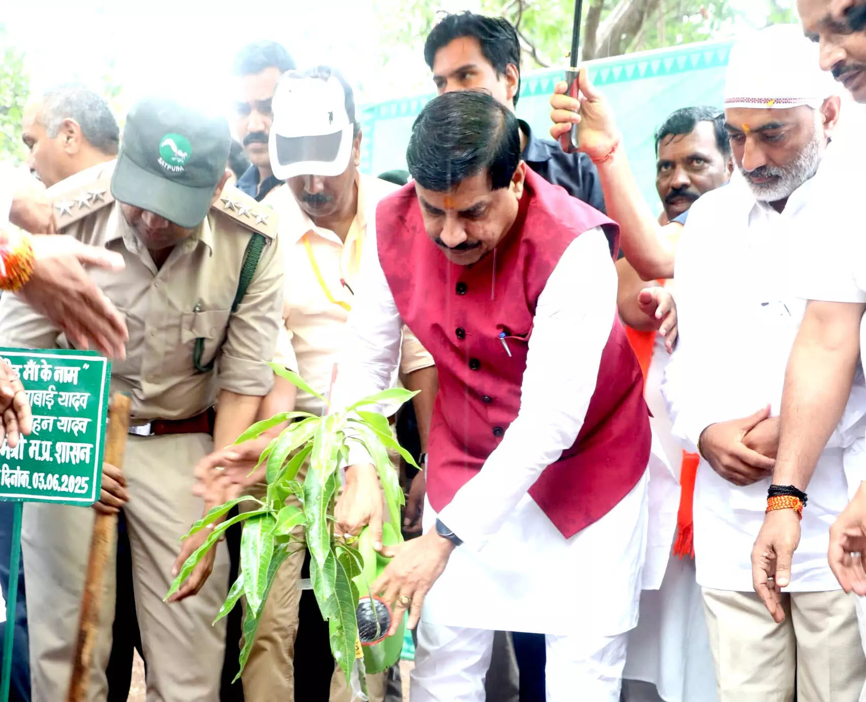 भोपाल - प्राकृति का अद्भुत वरदान एवं अद्वितीय नैसर्गिक देन है पचमढ़ी : मुख्यमंत्री डॉ. यादव भोपाल - प्राकृति का अद्भुत वरदान एवं अद्वितीय नैसर्गिक देन है पचमढ़ी : मुख्यमंत्री डॉ. यादव