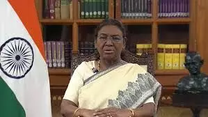 राष्ट्रपति द्रौपदी मुर्मु ने बेंगलुरु के स्टेडियम में हुई दुखद घटना में लोगों की मौत पर दुख व्यक्त किया राष्ट्रपति द्रौपदी मुर्मु ने बेंगलुरु के स्टेडियम में हुई दुखद घटना में लोगों की मौत पर दुख व्यक्त किया