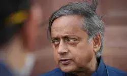 कांग्रेस नेता शशि थरूर के नेतृत्व में सर्वदलीय प्रतिनिधिमंडल ने वाशिंगटन में वरिष्ठ अमेरिकी अधिकारियों और सांसदों से की मुलाकात