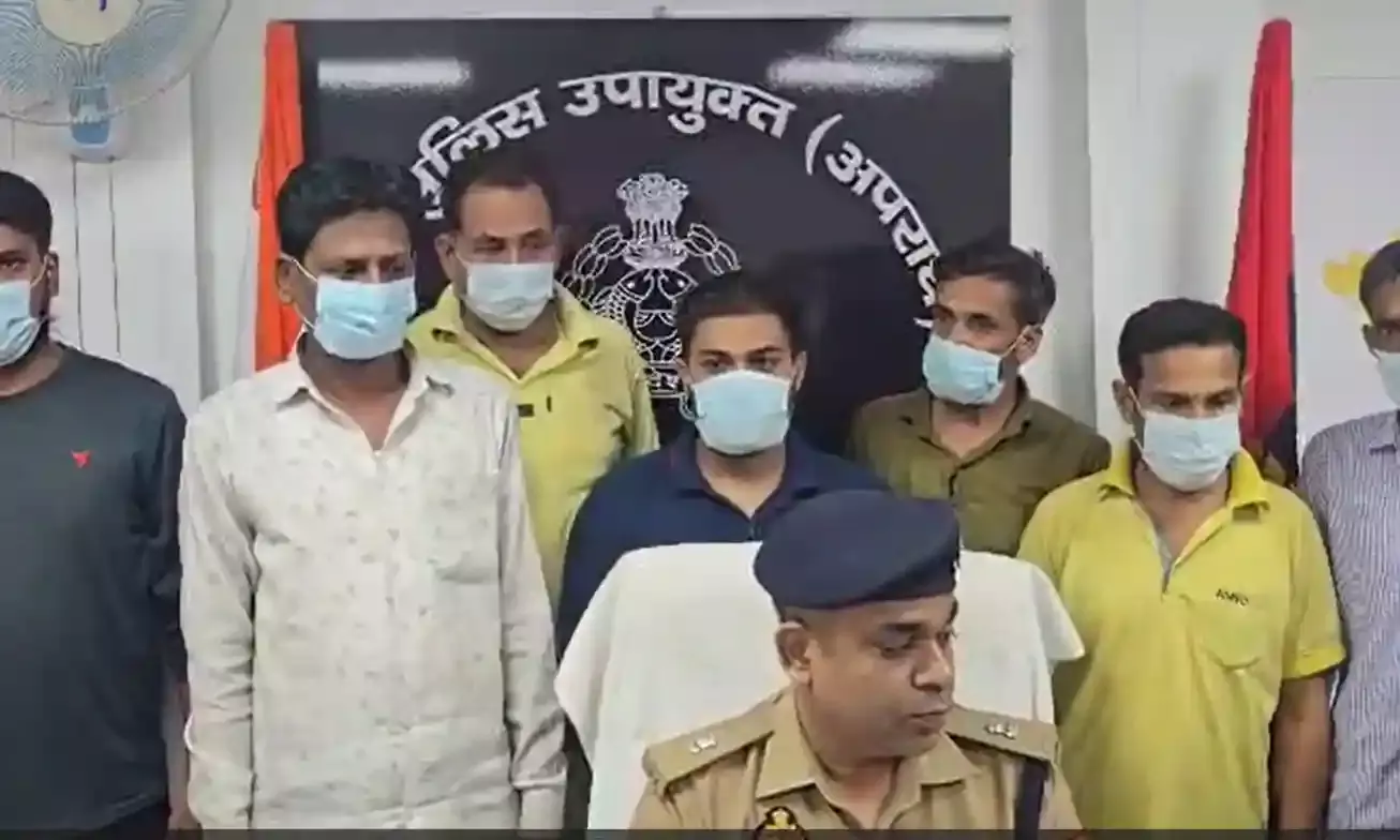 рдЧрд╛рдЬрд┐рдпрд╛рдмрд╛рдж рдореЗрдВ рдкреБрд▓рд┐рд╕ рдФрд░ рдХреНрд░рд╛рдЗрдо рдмреНрд░рд╛рдВрдЪ рдХреА рд╕рдВрдпреБрдХреНрдд рдХрд╛рд░реНрд░рд╡рд╛рдИ рдореЗрдВ рдлрд░реНрдЬреА рдЬрдорд╛рдирдд рдХрд░рд╛рдиреЗ рд╡рд╛рд▓реЗ рдЧреИрдВрдЧ рдХреЗ 7 рд╕рджрд╕реНрдп рдЧрд┐рд░рдлреНрддрд╛рд░ рдЧрд╛рдЬрд┐рдпрд╛рдмрд╛рдж рдореЗрдВ рдкреБрд▓рд┐рд╕ рдФрд░ рдХреНрд░рд╛рдЗрдо рдмреНрд░рд╛рдВрдЪ рдХреА рд╕рдВрдпреБрдХреНрдд рдХрд╛рд░реНрд░рд╡рд╛рдИ рдореЗрдВ рдлрд░реНрдЬреА рдЬрдорд╛рдирдд рдХрд░рд╛рдиреЗ рд╡рд╛рд▓реЗ рдЧреИрдВрдЧ рдХреЗ 7 рд╕рджрд╕реНрдп рдЧрд┐рд░рдлреНрддрд╛рд░