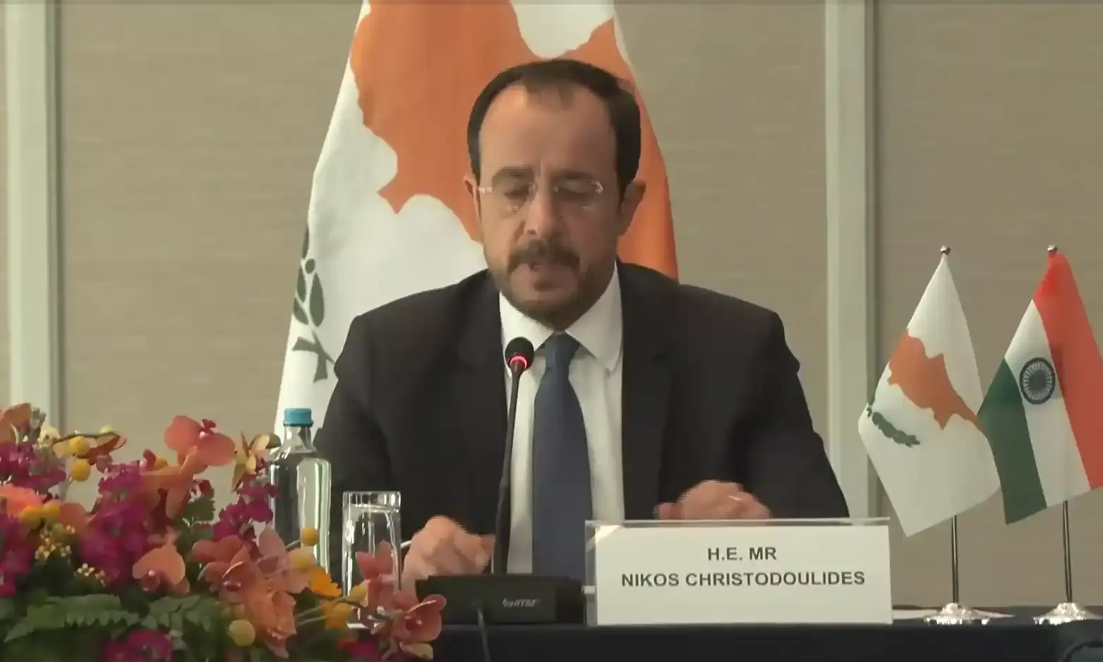 अहमदाबाद विमान हादसे पर साइप्रस के राष्ट्रपति ने संवेदना व्यक्त की अहमदाबाद विमान हादसे पर साइप्रस के राष्ट्रपति ने संवेदना व्यक्त की