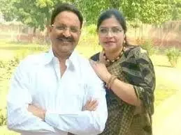 गाजीपुर पुलिस ने मुख्तार अंसारी की पत्नी आफसा अंसारी का बैंक लॉकर फ्रीज किया, फरार इनामी की तलाश जारी गाजीपुर पुलिस ने मुख्तार अंसारी की पत्नी आफसा अंसारी का बैंक लॉकर फ्रीज किया, फरार इनामी की तलाश जारी