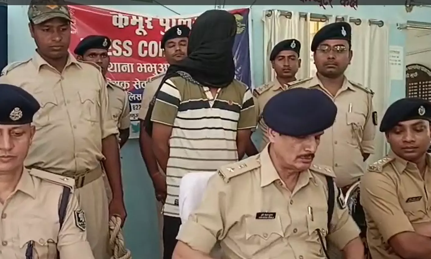भभुआ गोलीकांड: एक गिरफ्तार, बाइक व कारतूस जब्त भभुआ गोलीकांड: एक गिरफ्तार, बाइक व कारतूस जब्त