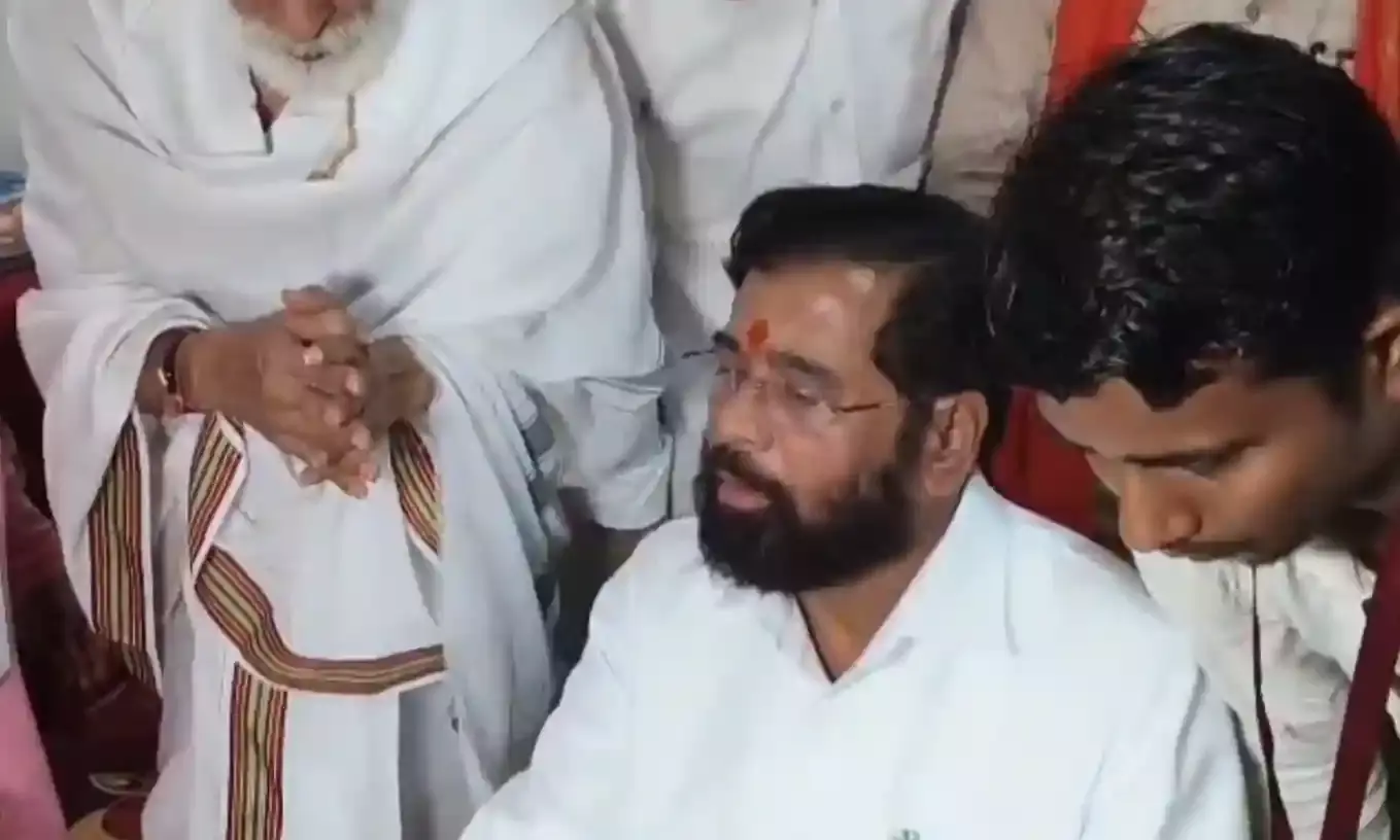 वाराणसी में शास्त्र संग्रहालय का उद्घाटन, एकनाथ शिंदे ने बताया भारत को विश्व गुरु बनाने का लक्ष्य