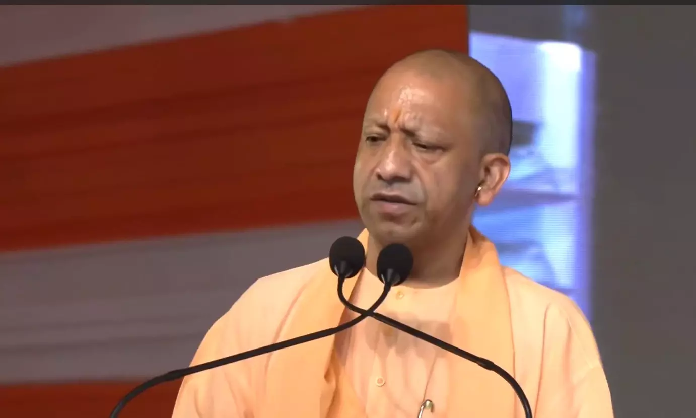 मुख्यमंत्री योगी आदित्यनाथ ने आम महोत्सव का किया शुभारंभ मुख्यमंत्री योगी आदित्यनाथ ने आम महोत्सव का किया शुभारंभ