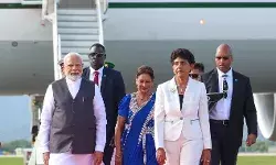 पीएम मोदी ने पोर्ट ऑफ स्पेन में स्वागत के लिए पीएम बिसेसर का जताया आभार