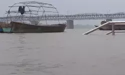 यूपी में भारी बारिश से नदियों का जलस्तर बढ़ा, 35 जिलों में बाढ़ का अलर्ट जारी