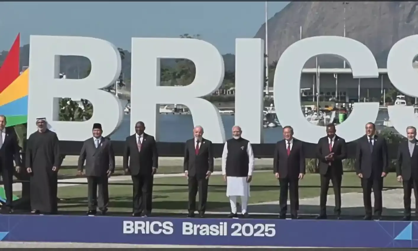 ब्राज़ील: ब्रिक्स शिखर सम्मेलन में 11 सदस्य देशों के नेता हुए शामिल