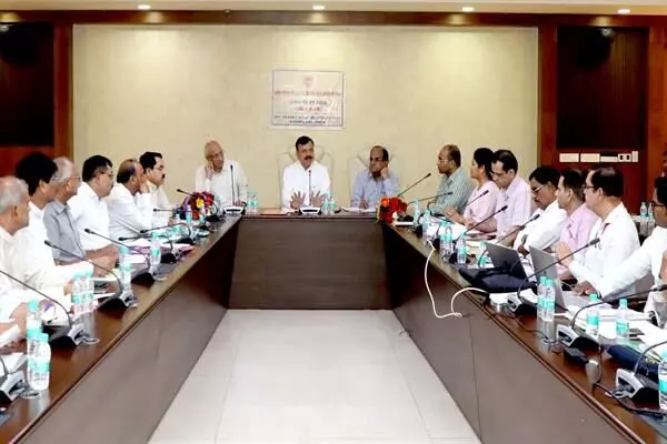 भोपाल- प्राईवेट स्कूलों में नई शिक्षा नीति के क्रियान्वयन की मॉनिटरिंग हो : स्कूल शिक्षा मंत्री श्री सिंह भोपाल- प्राईवेट स्कूलों में नई शिक्षा नीति के क्रियान्वयन की मॉनिटरिंग हो : स्कूल शिक्षा मंत्री श्री सिंह