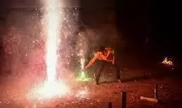 Delhi Police Bans Online Sale of Firecrackers, Warns of Legal Action for Violations