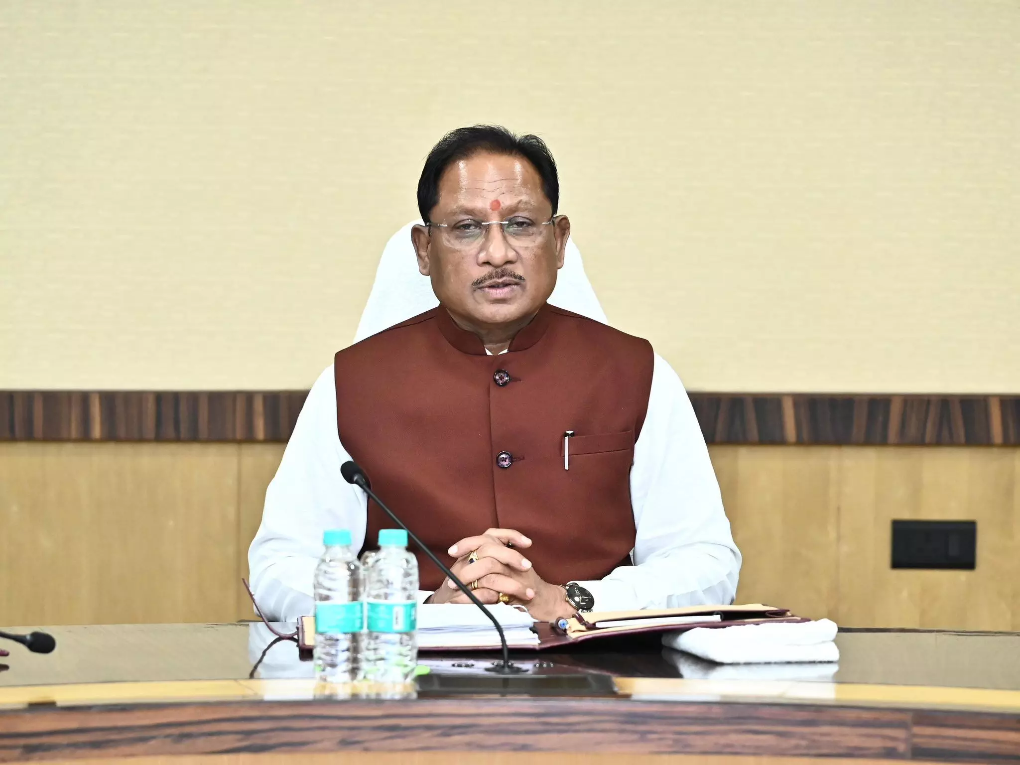 मख्यमंत्री विष्णुदेव साय ने कहा किसानों को नहीं होगी खाद-बीज की कमी मख्यमंत्री विष्णुदेव साय ने कहा किसानों को नहीं होगी खाद-बीज की कमी